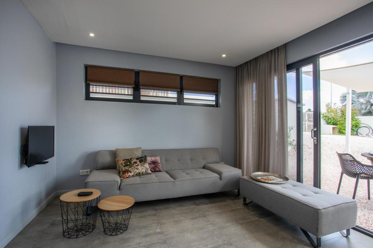 Indigo Apartments & Suites - 'Adults Only' Jan Thiel 외부 사진